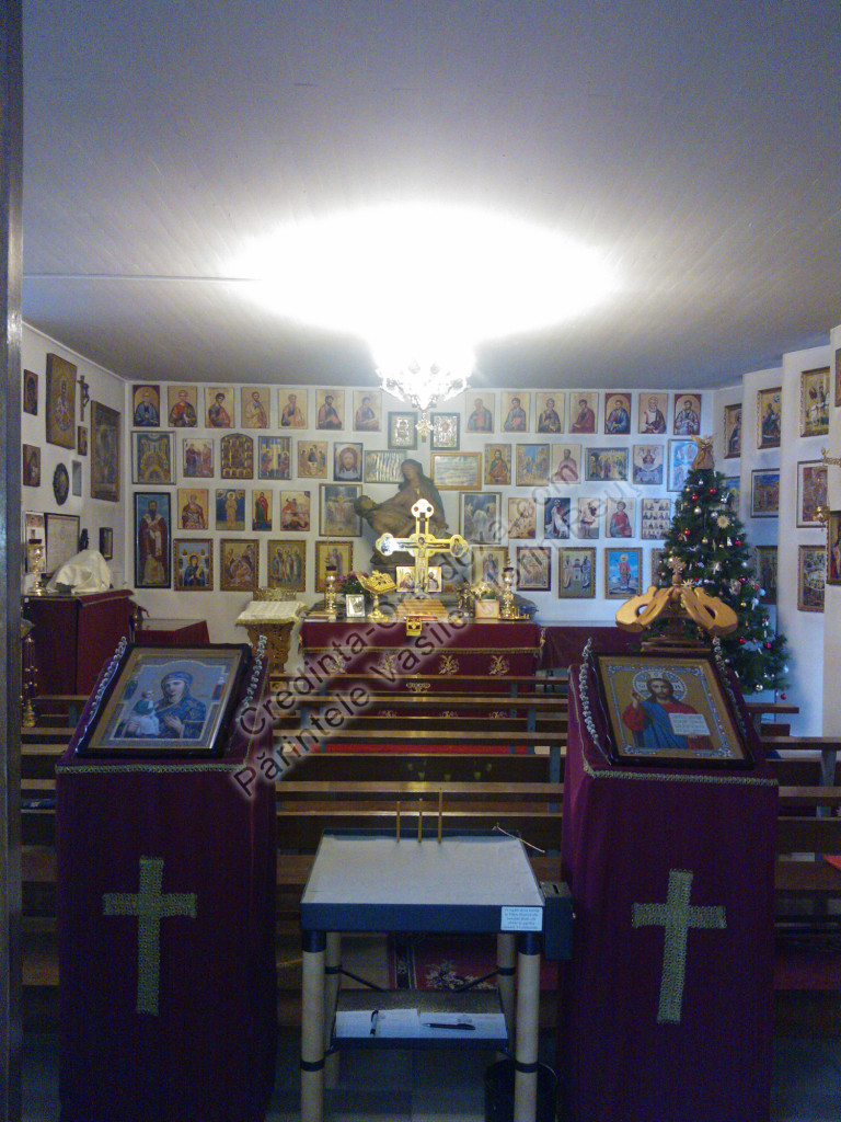 Policandru in Biserica Ortodoxa Romana din Straubing - Acum avem lumina! * www.credinta-ortodoxa.com (2) Policandru in Biserica Ortodoxa Romana din Straubing - Acum avem lumina! * www.credinta-ortodoxa.com (2)