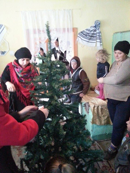 Actiunea noastra "Mosii din Diaspora" din Botosani s-a incheiat cu succes * www.credinta-ortodoxa.com