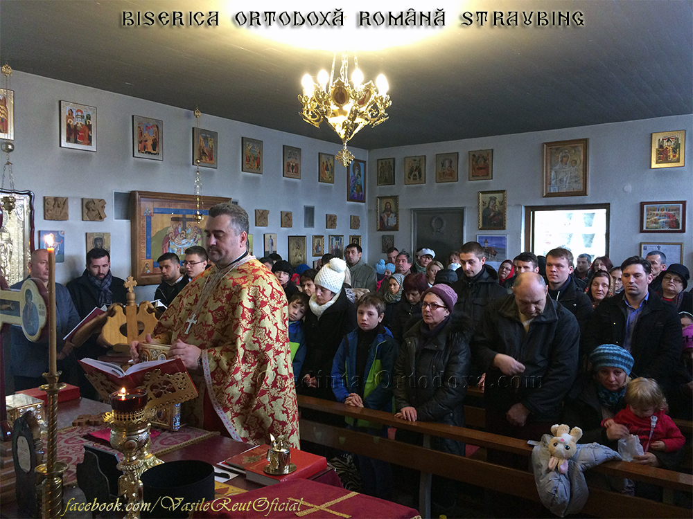 Numeroşi credincioşi prezenţi la slujba de Bobotează, la Biserica Ortodoxă Română "Sfinţii Împăraţi Constantin şi Elena" din Straubing