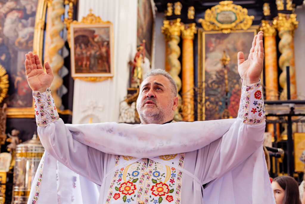 Părintele Vasile Florin Reuţ Părintele Vasile Florin Reuţ